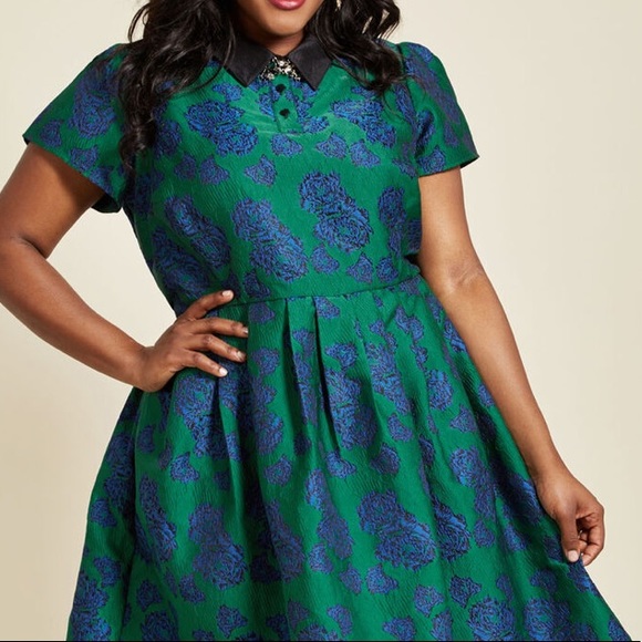 Modcloth Dresses & Skirts - ModCloth Uniqueness On Offer Shirt Dress in Bloom